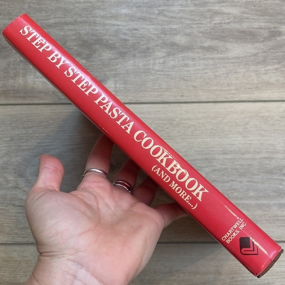 Pasta Cookbook‎ - Picture 7 of 14